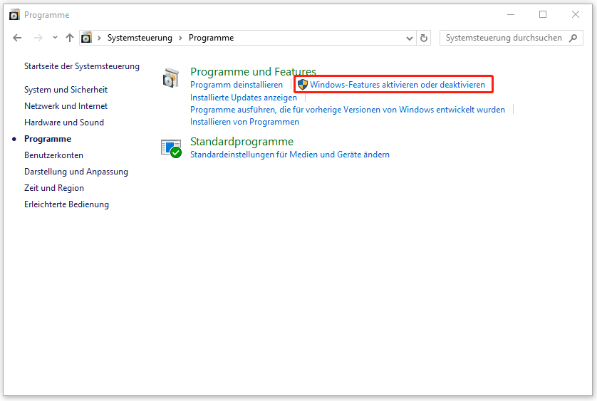 klicken Sie in der Systemsteuerung auf „Windows-Features aktivieren oder deaktivieren“