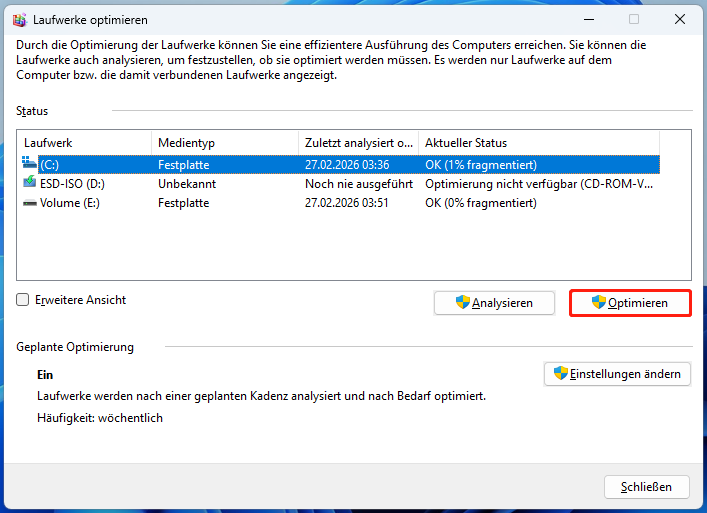 Ein Screenshot zum Defragmentieren eines Laufwerks in Windows 11.