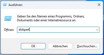 Durch Ausführen diskpart ausführen.
