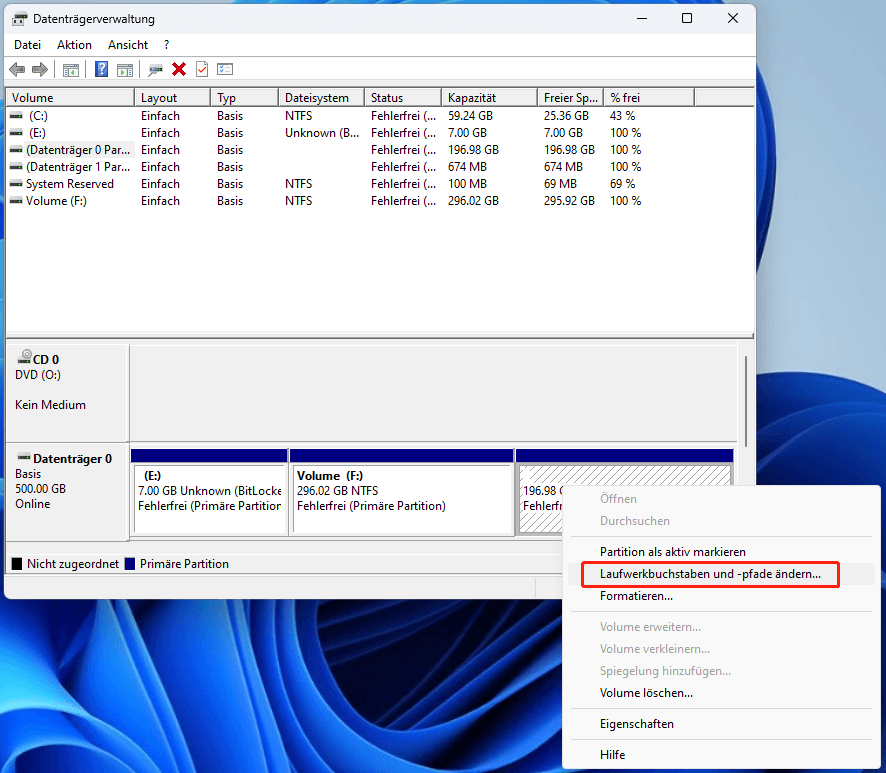 Die Benutzeroberfläche der Datenträgerverwaltung mit der ausgewählten Option Laufwerksbuchstaben und Pfade ändern.
