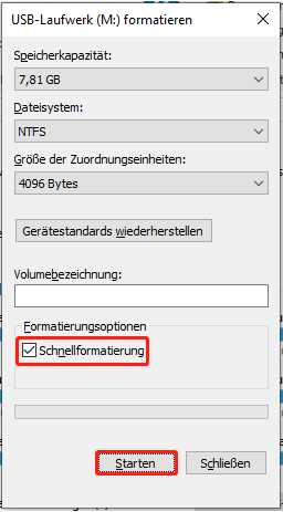 Formatierungsoberfläche mit Anzeige der Laufwerksinformationen, hervorgehobene Option Schnellformatierung und hervorgehobene Schaltfläche Starten.