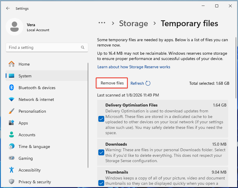 The Temporary files interface under Storage in Settings with the selected Remove files button.