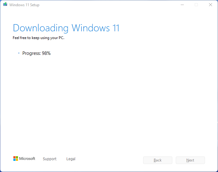 Windows 11 Setup is downloading Windows 11