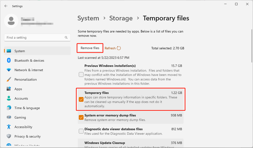 delete temporary files in the Settings app