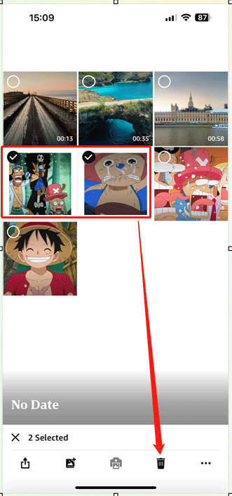 select photos to delete in the Amazon Photos app