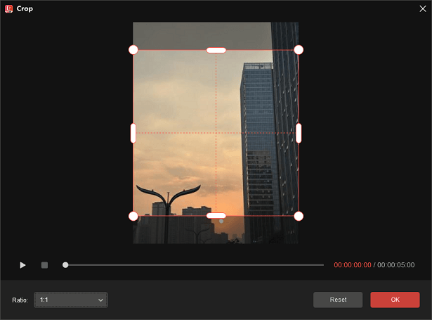 Turn a rectangular image into a square in MiniTool MovieMaker