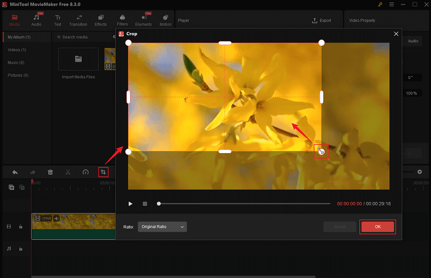 Drag the double-arrow icon to crop the video in MiniTool MovieMaker