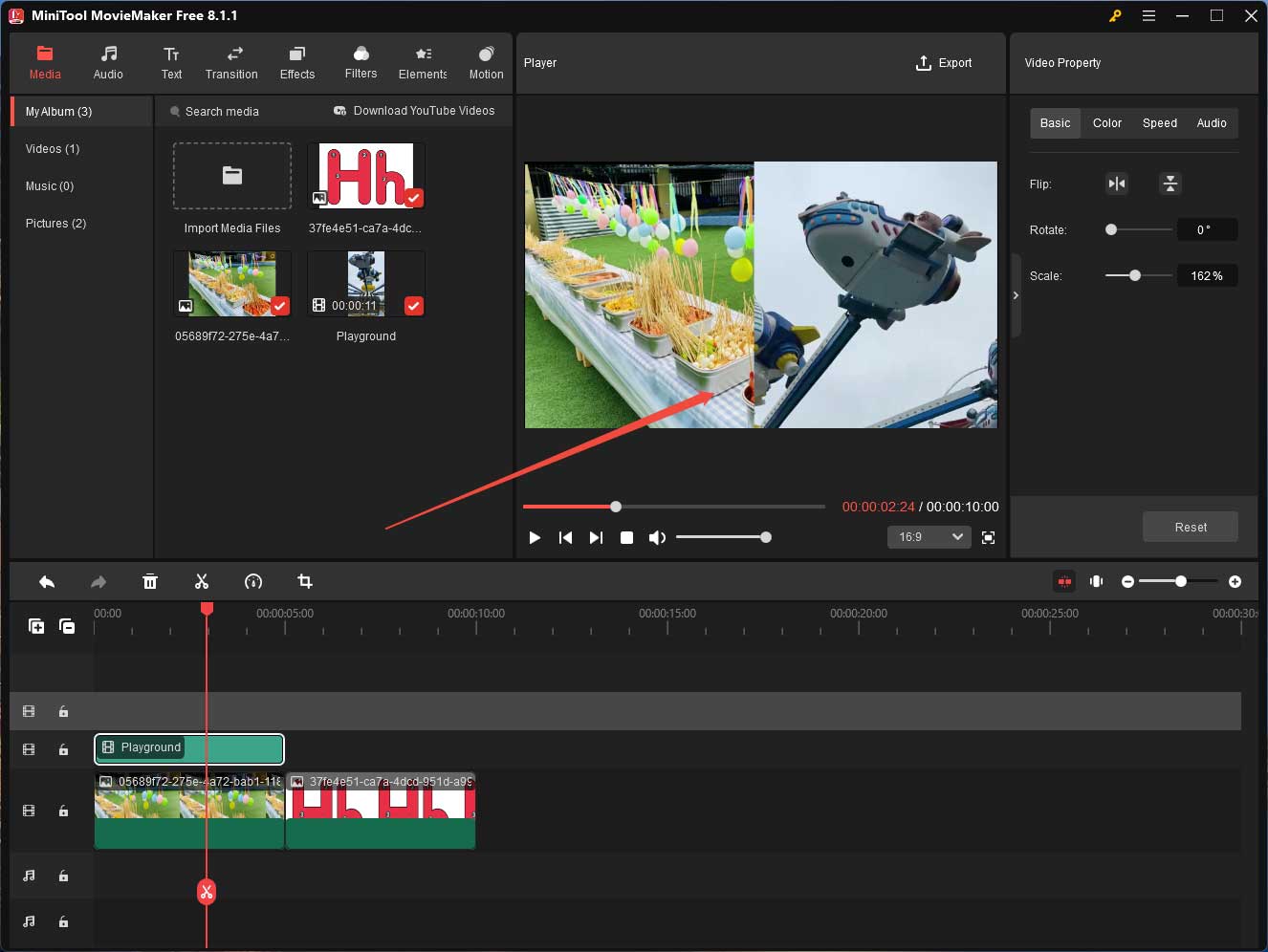 MiniTool MovieMaker default interface previewing the split-screen video.