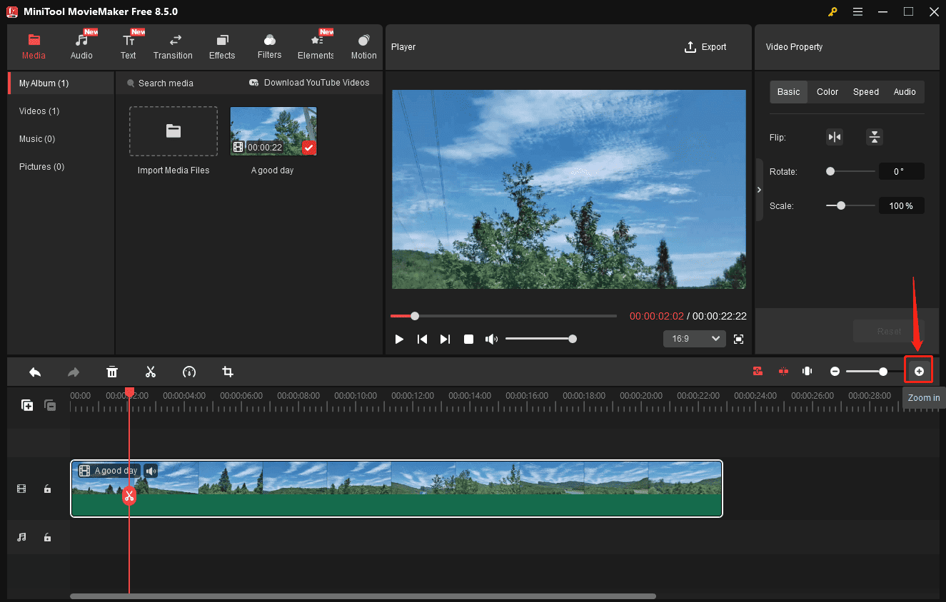 The selected Zoom in icon on the right side of the MiniTool MovieMaker’s timeline toolbar.