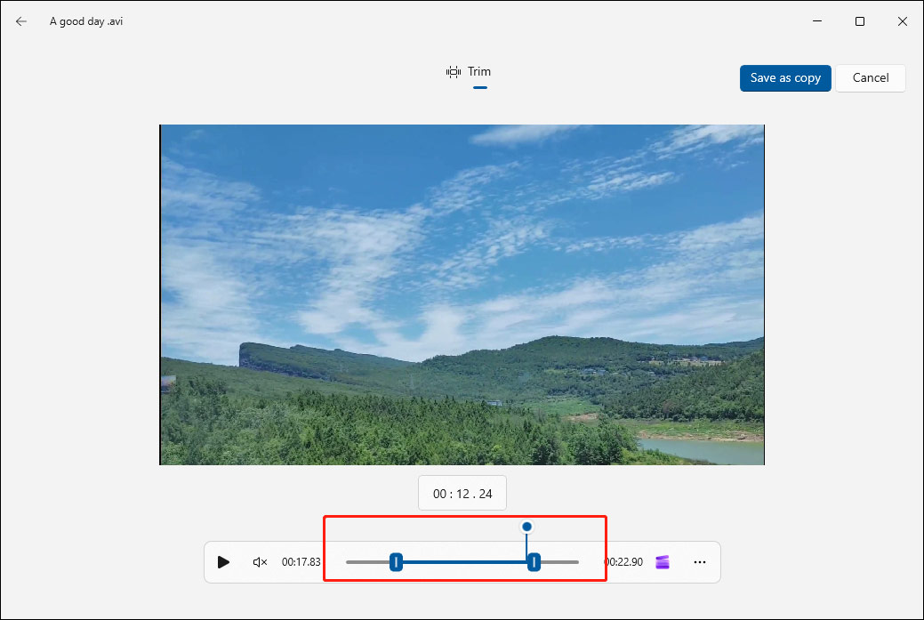 The selected Trimming handle below the video player in Windows Photos.