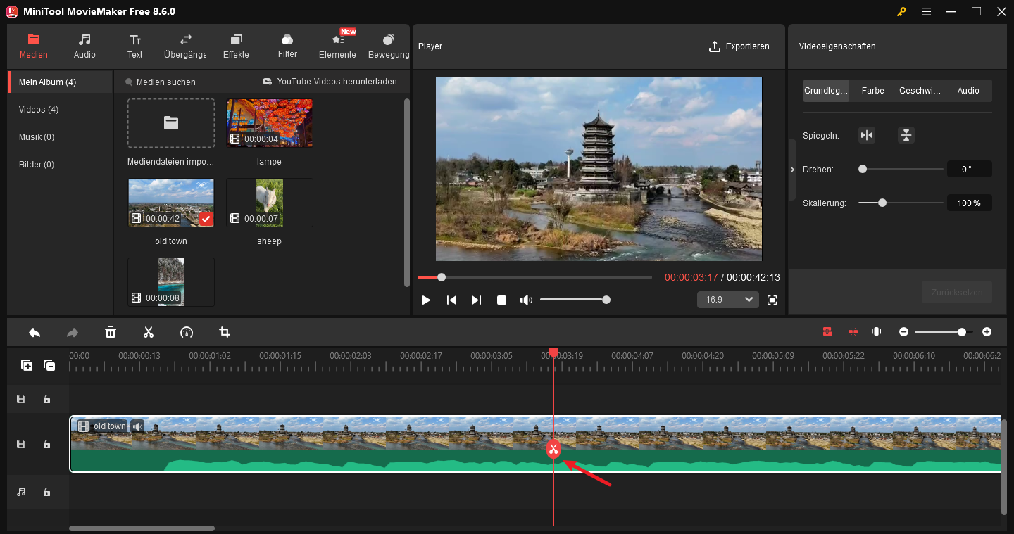  Teilen des Videos in MiniTool MovieMaker, indem die Scherensymbol angeklickt wird.