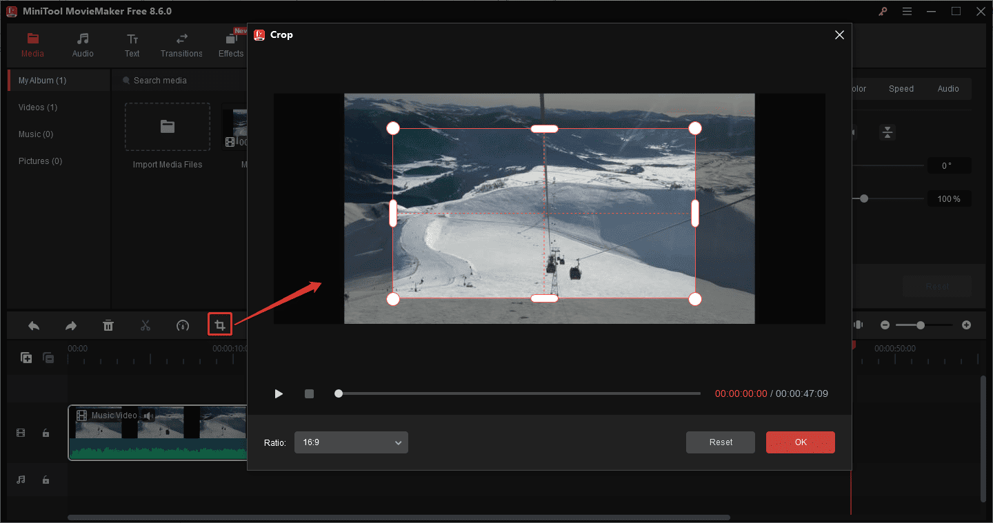 MiniTool MovieMaker interface showing how to crop a video.