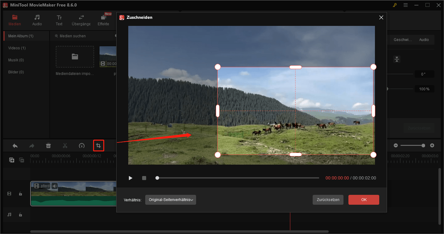 Benutzeroberfläche von MiniTool MovieMaker, die zeigt, wie ein Video zugeschnitten wird.