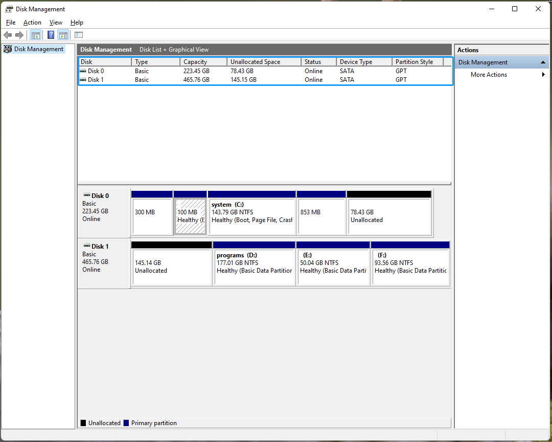 Disk list in the upper section of Disk Management window