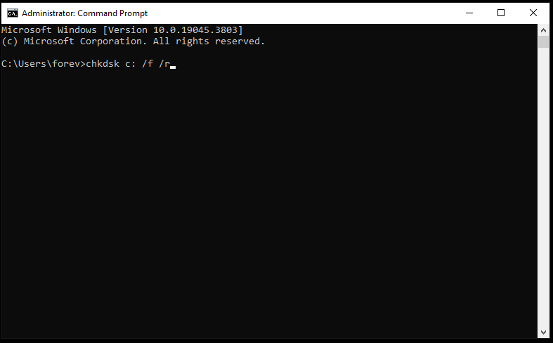 The interface of Command Prompt with the CHKDSK command line.