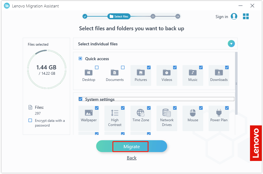The Migrate option selected to transfer data from the old PC to the USB in Lenovo Migration Assistant.
