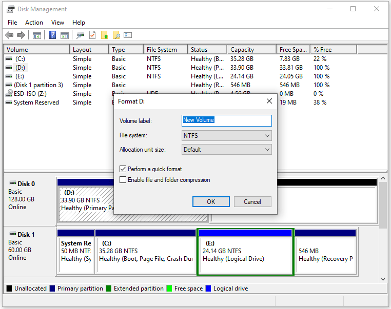 The Disk Management interface with the selected Perform a quick format option.