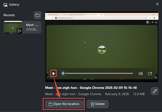 Xbox Game Bar Gallery window with the Play icon and the Open file location option selected.