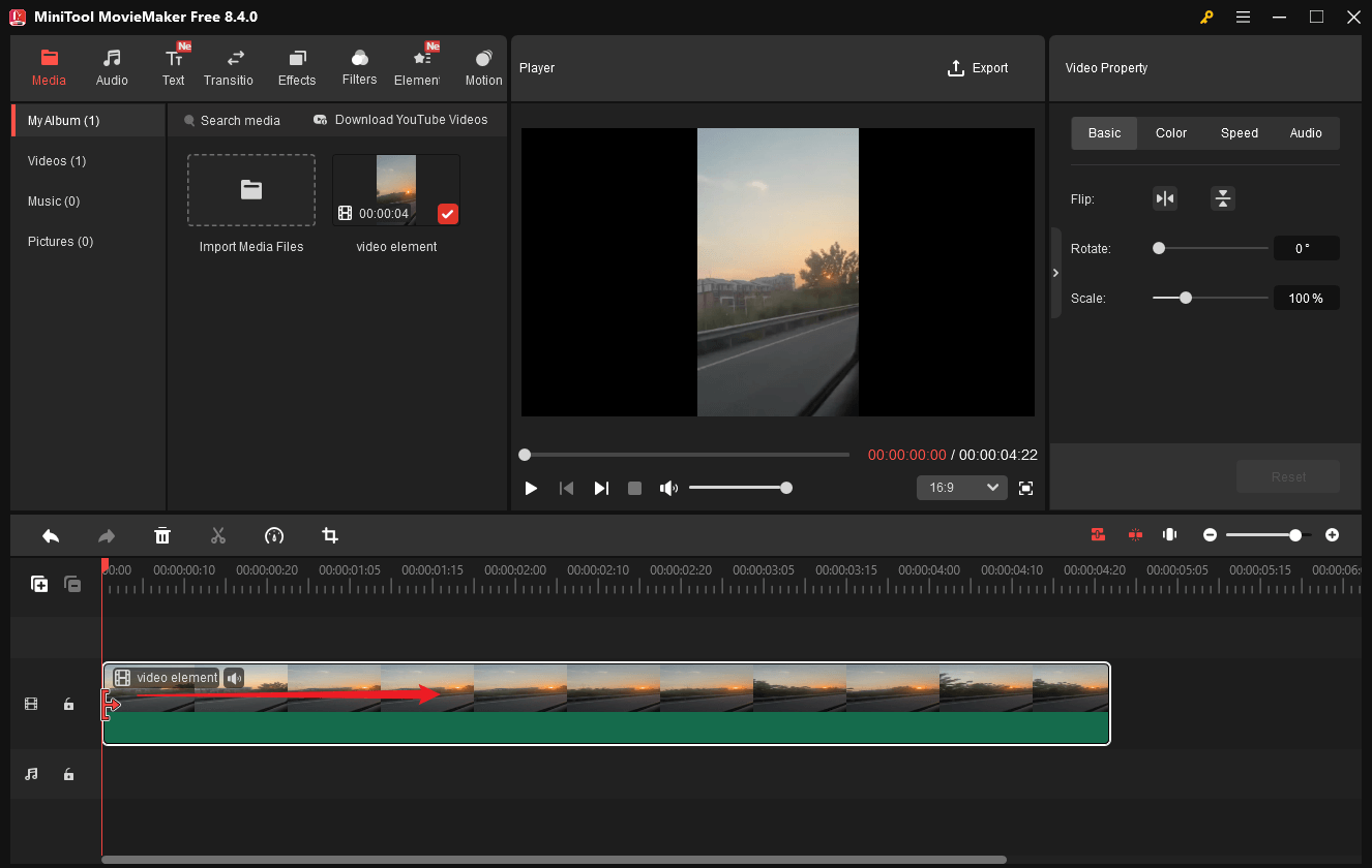 MiniTool MovieMaker interface that shows how to trim the video with the arrow icon on the timeline.