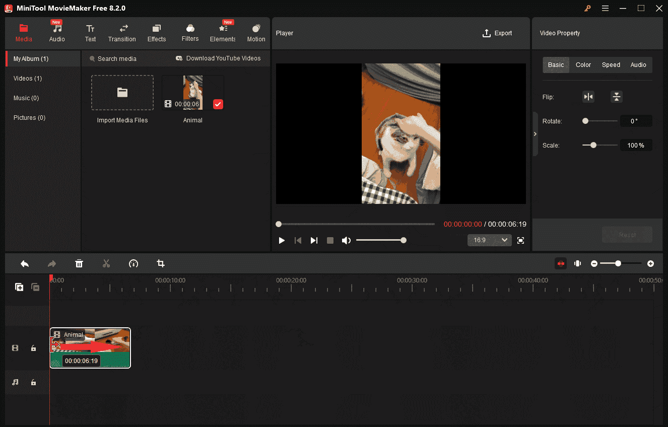MiniTool MovieMaker interface showing how to trim the video.