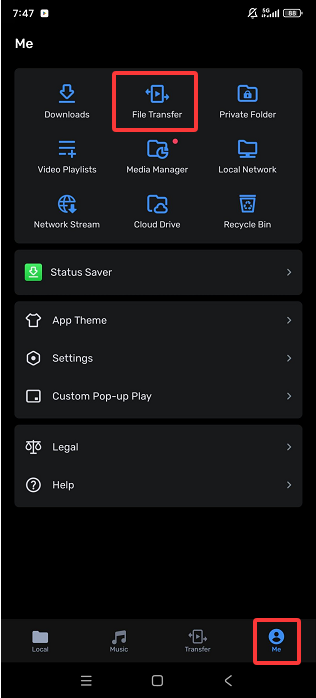 Klicken Sie unten rechts auf das Symbol Ich. Im oberen Menü erscheinen verschiedene Optionen. Klicken Sie dann auf Dateiübertragung, um die Übertragungsoberfläche zu öffnen.