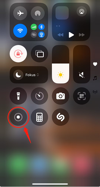 Klicken Sie auf das Aufnahmesymbol, um das TikTok-Video auf dem iPhone aufzunehmen.