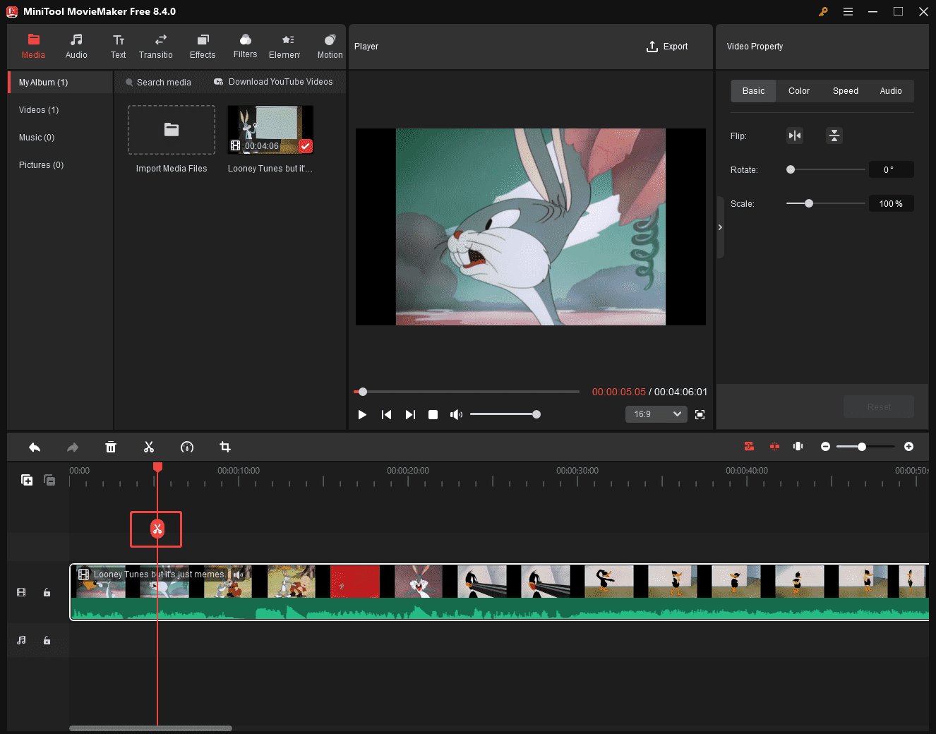 The MiniTool MovieMaker interface that shows how to split the video.