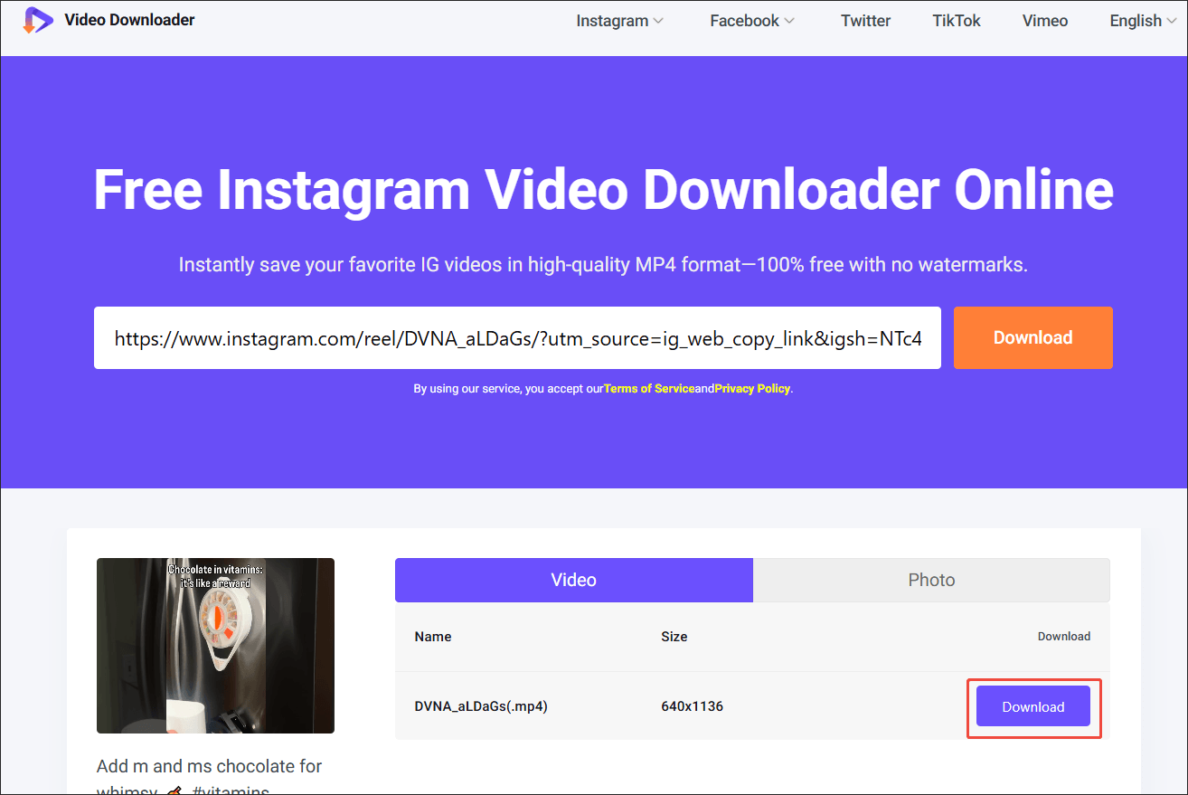 Viddown.net interface with the output resolution and the Download option selected to start the download process.